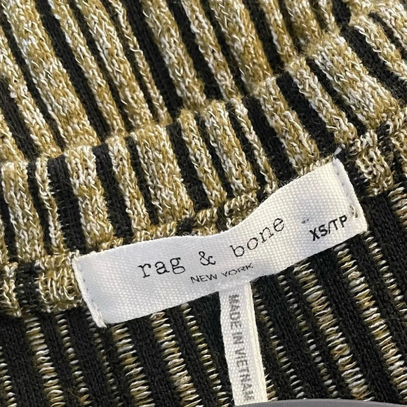 rag & bone Raimi Ribbed Long Sleeve Top in Seed Green size XS - Picture 2 of 10